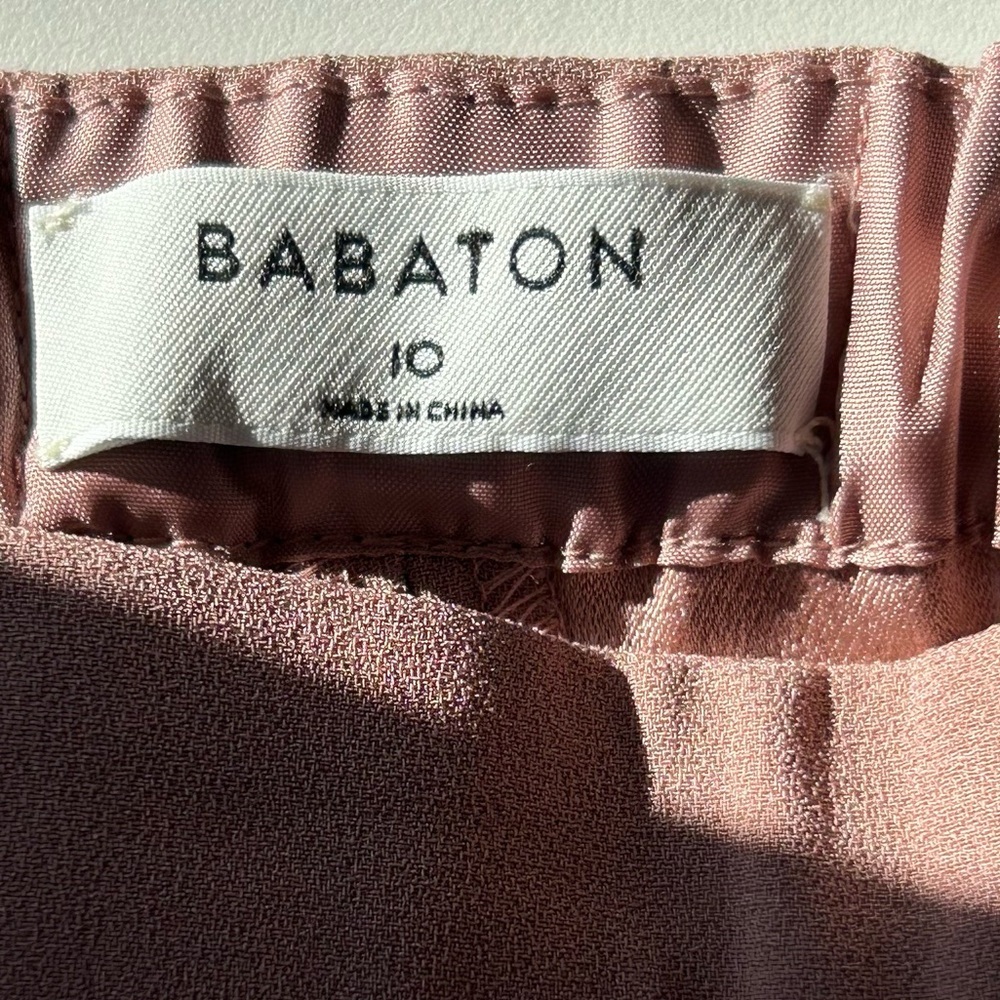 Aritzia Women’s Trousers in Dusty Rose - Picture 11 of 13